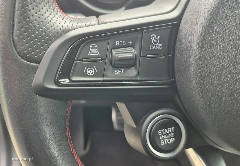 Alfa Romeo Giulia 17