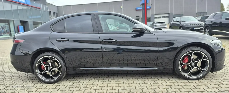 Alfa Romeo Giulia 4
