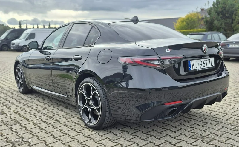 Alfa Romeo Giulia 7