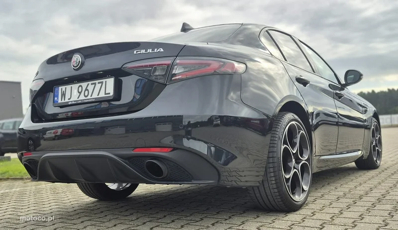 Alfa Romeo Giulia 9