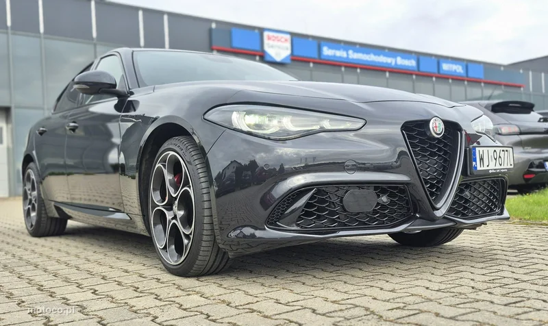 Alfa Romeo Giulia 10