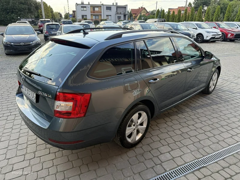 Skoda Octavia III 6