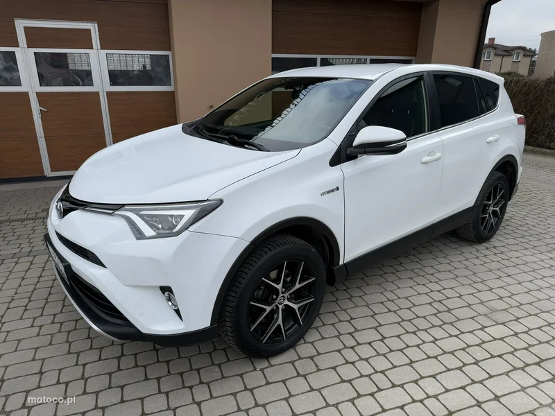 Toyota RAV 4 XA40 13