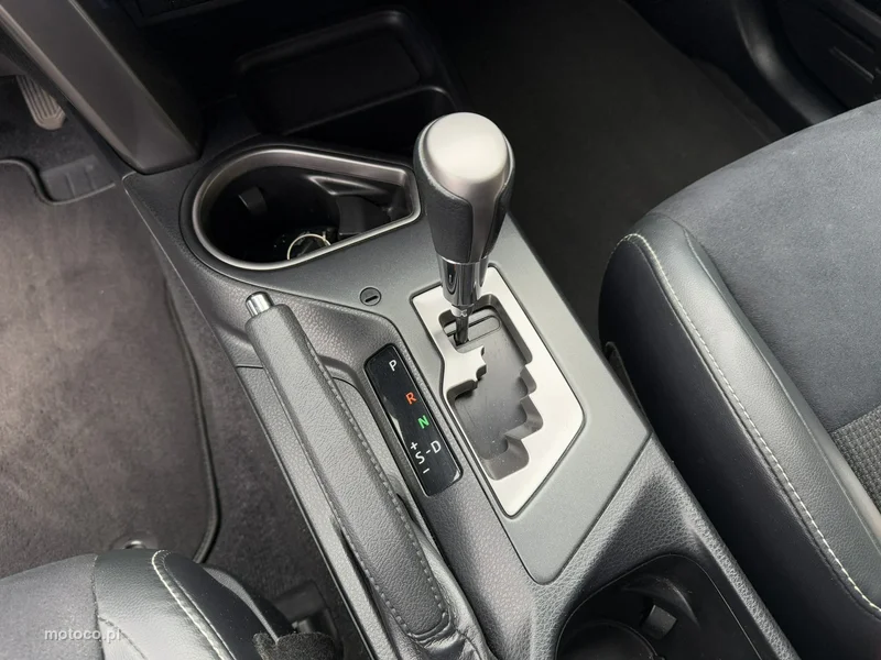 Toyota RAV 4 XA40 20