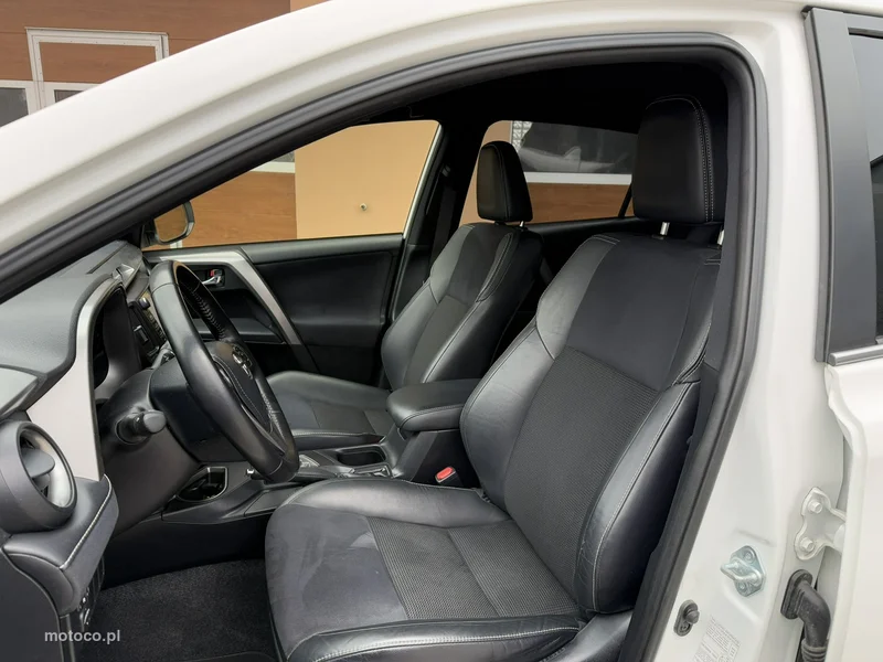 Toyota RAV 4 XA40 22