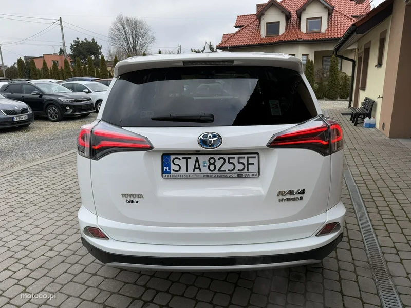 Toyota RAV 4 XA40 8