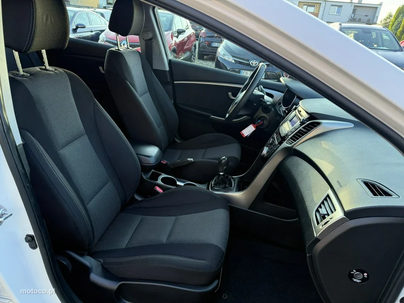 Hyundai i30 20