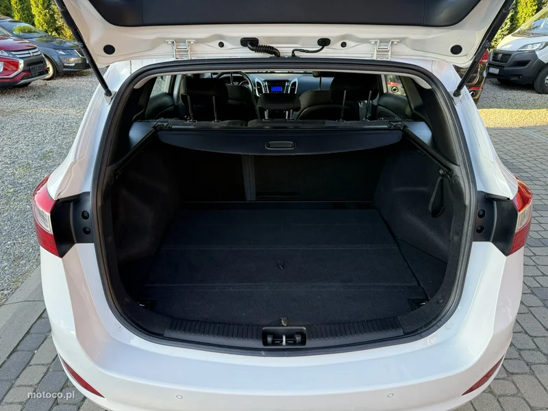 Hyundai i30 24