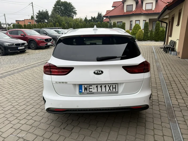 Kia Cee'd 8