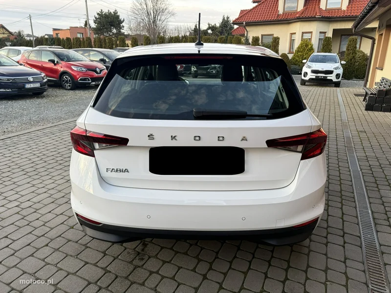 Skoda Fabia IV 8