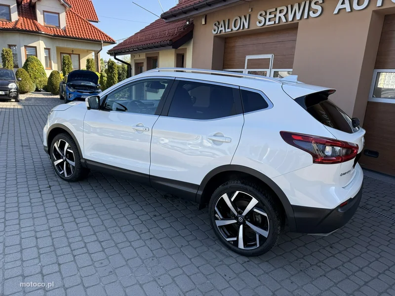 Nissan Qashqai 10