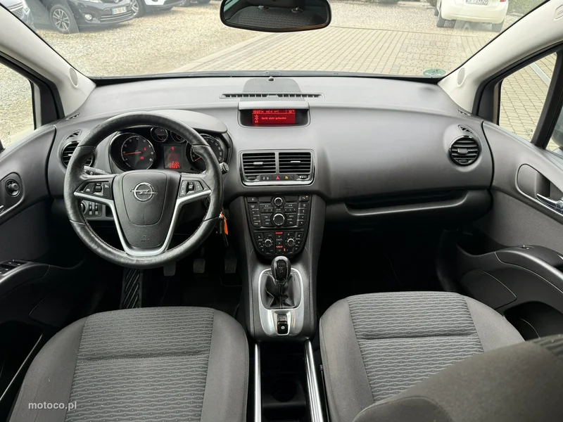 Opel Meriva B 14