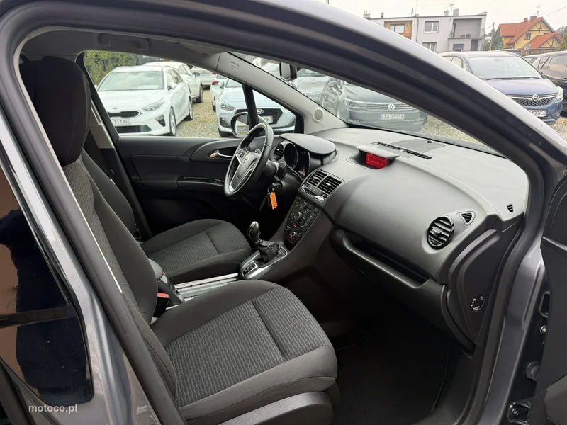 Opel Meriva B 21