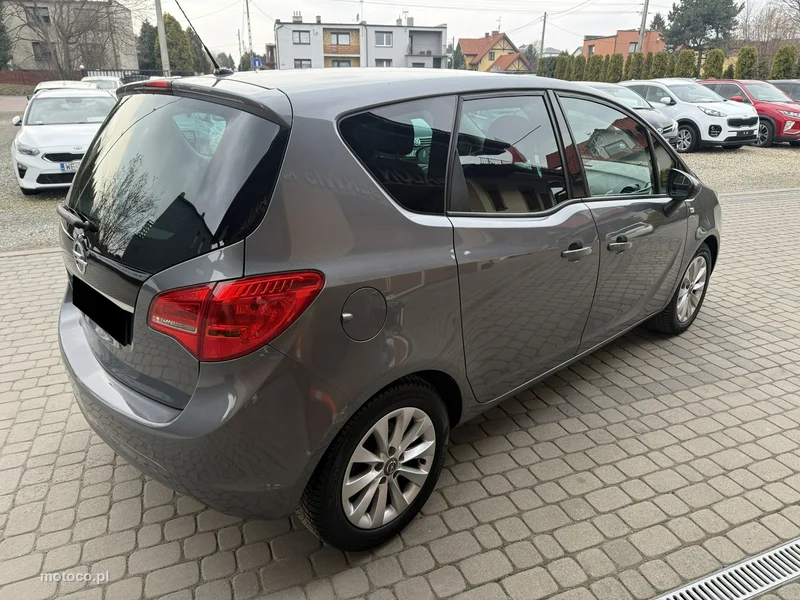 Opel Meriva B 6