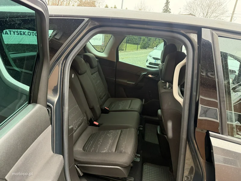 Opel Meriva B 24