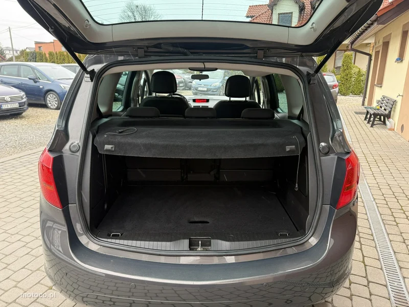 Opel Meriva B 26
