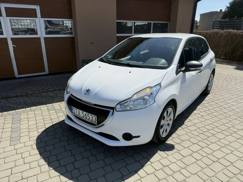 Peugeot 208 13