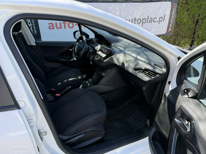 Peugeot 208 20