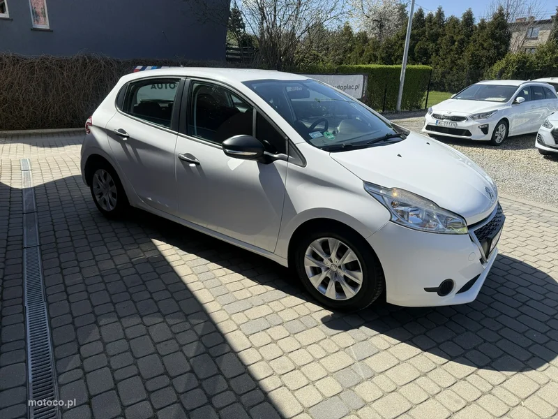 Peugeot 208 4