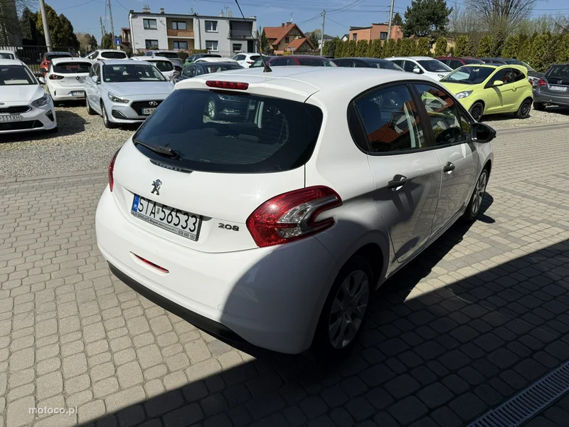 Peugeot 208 7