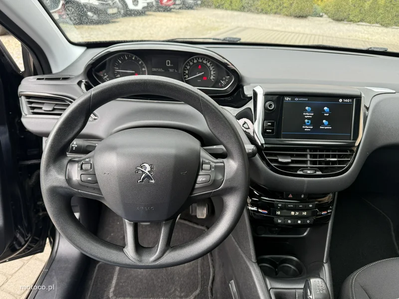 Peugeot 208 15