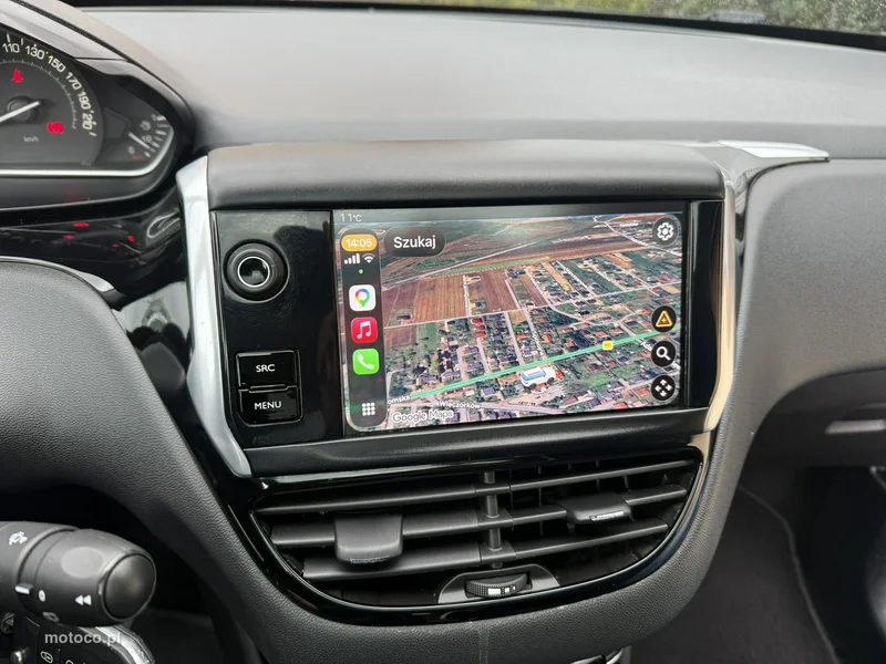 Peugeot 208 18