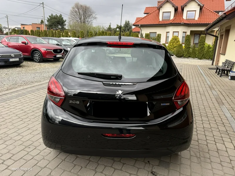 Peugeot 208 8