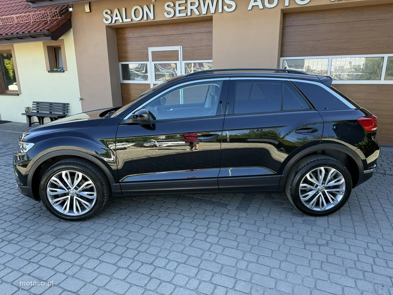 Volkswagen T-Roc A1 11