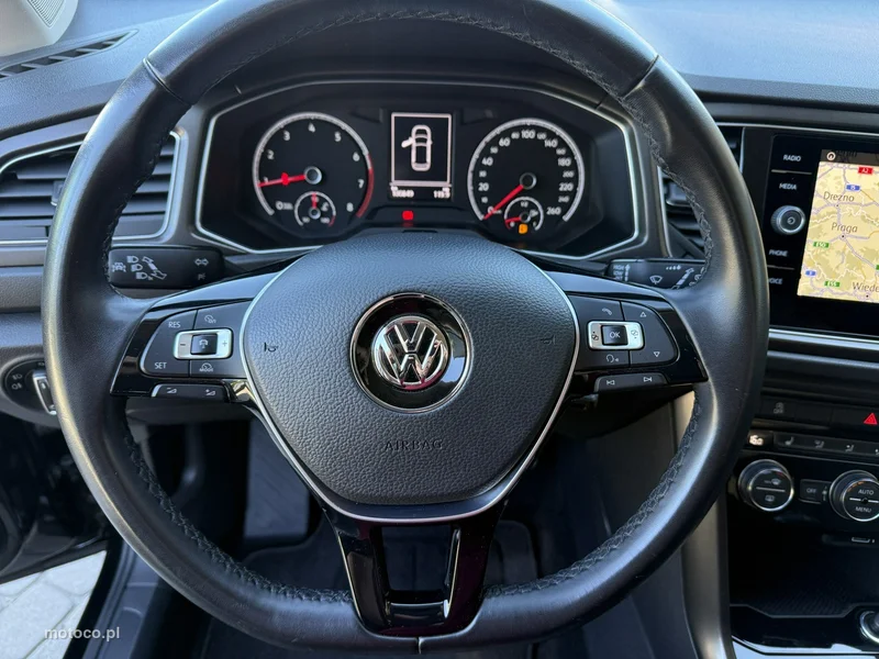 Volkswagen T-Roc A1 16