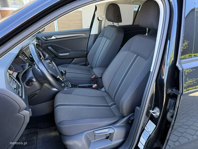 Volkswagen T-Roc A1 18