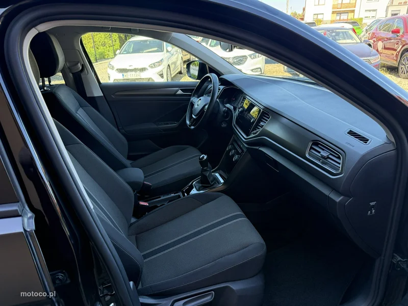 Volkswagen T-Roc A1 21