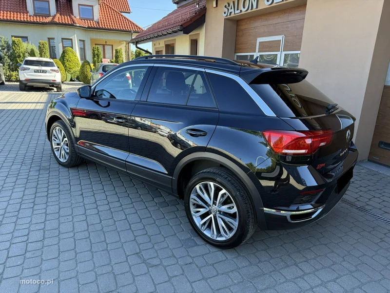 Volkswagen T-Roc A1 10