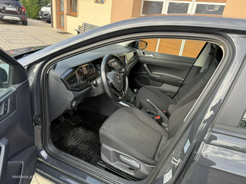 Volkswagen Polo VI AW 22