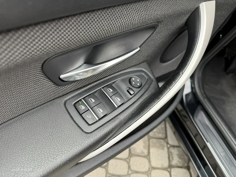 BMW Seria 3 F30 3GT 18