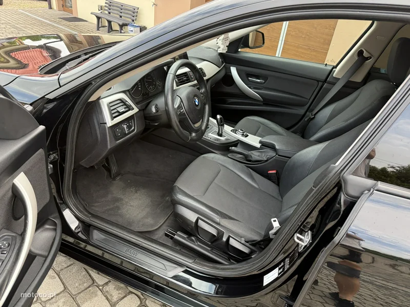 BMW Seria 3 F30 3GT 20