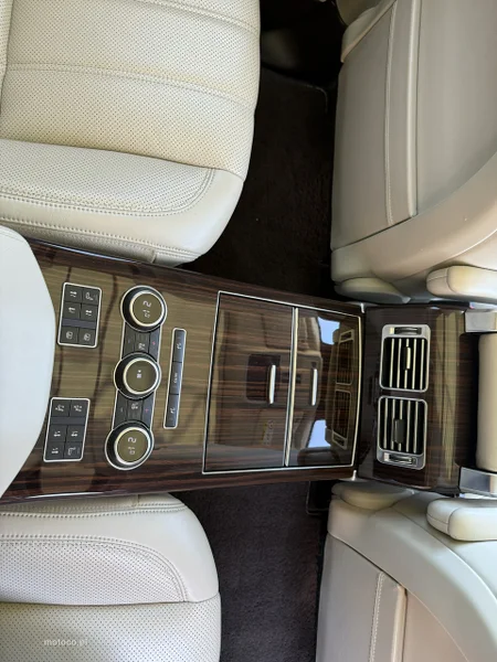 Land Rover Range Rover 30