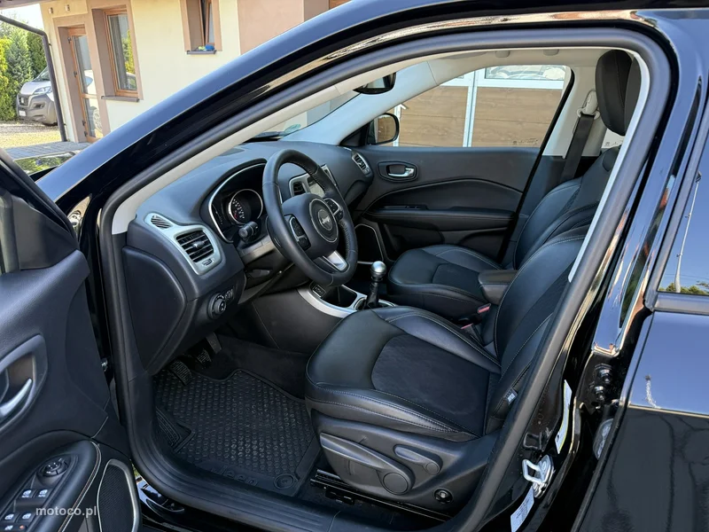 Jeep Compass 25