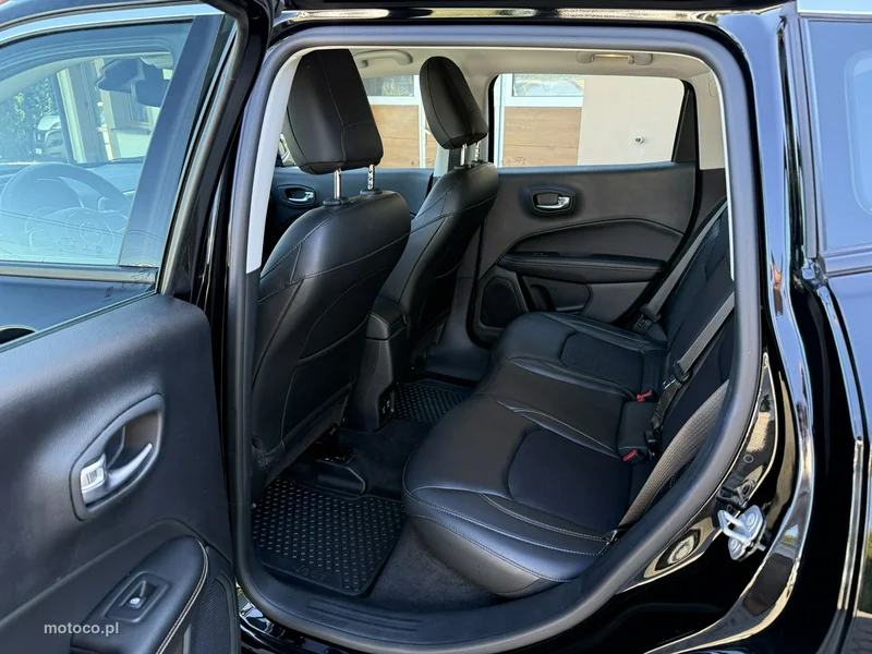 Jeep Compass 28