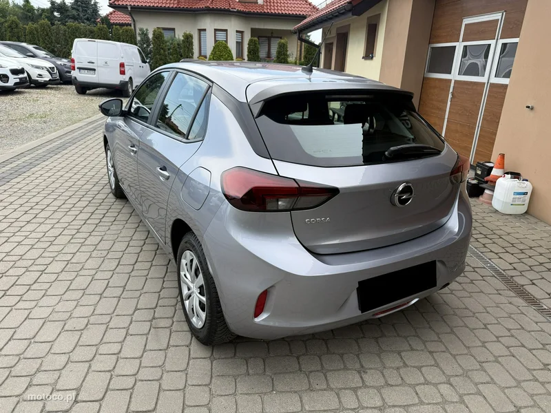 Opel Corsa F 9