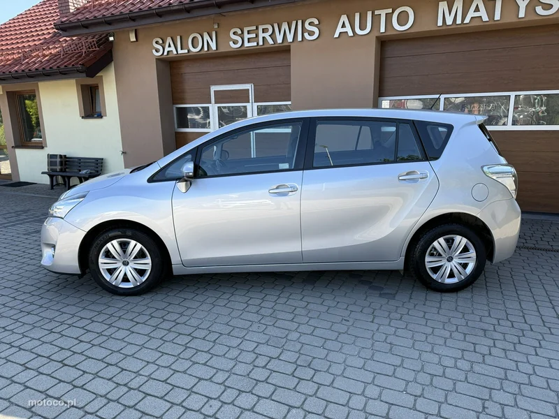 Toyota Verso 11