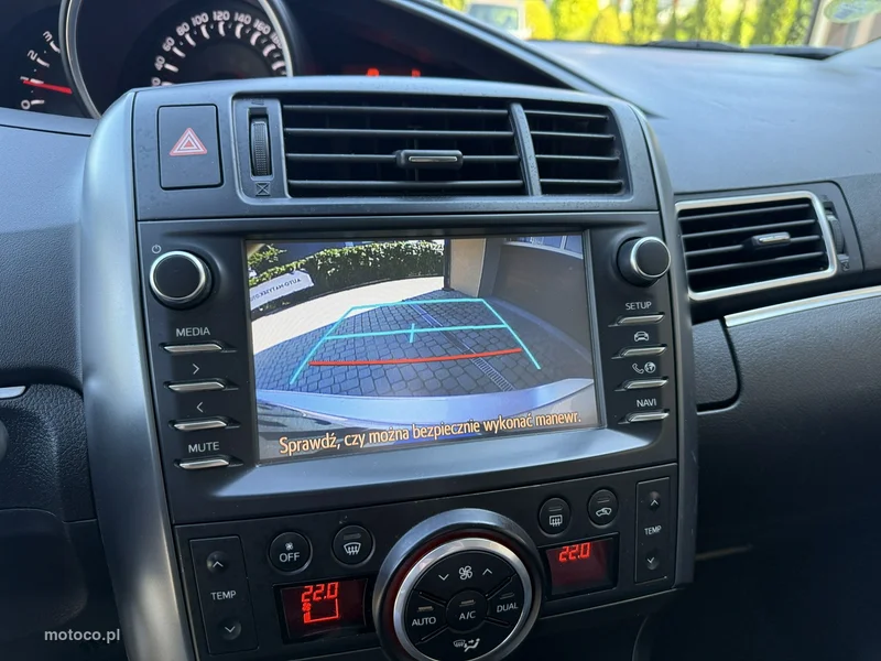 Toyota Verso 16