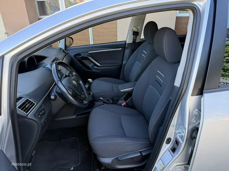 Toyota Verso 19