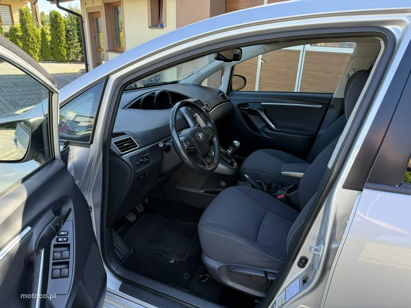 Toyota Verso 20