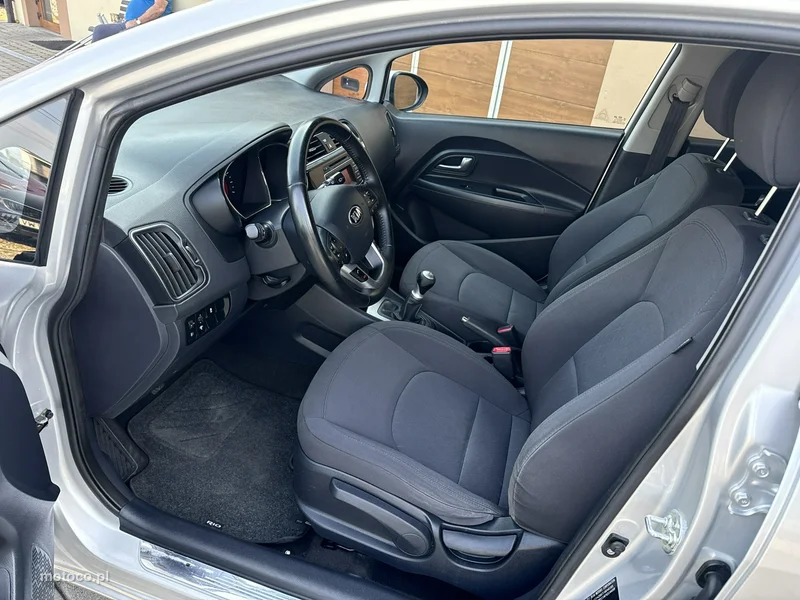 Kia Rio 19