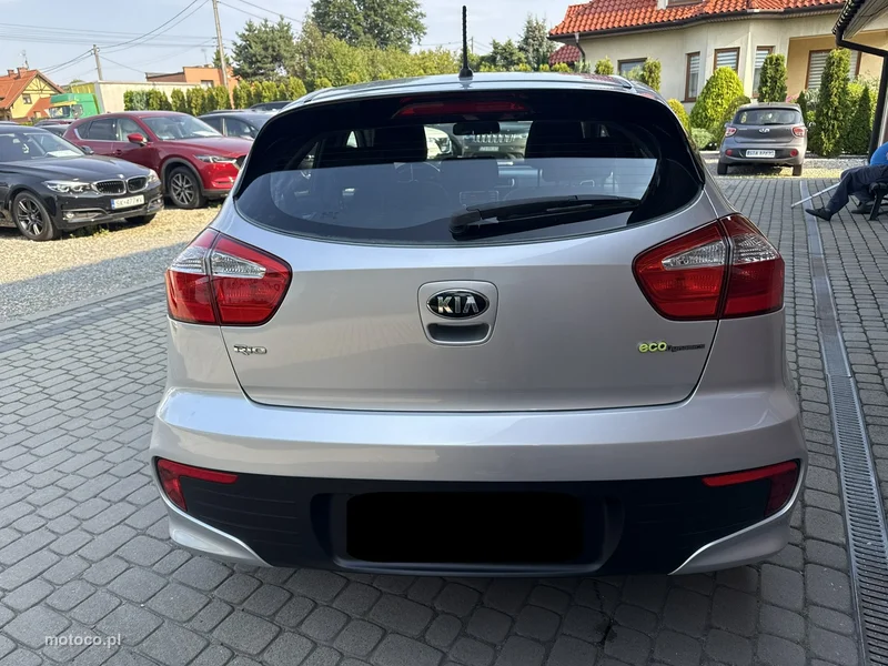 Kia Rio 8