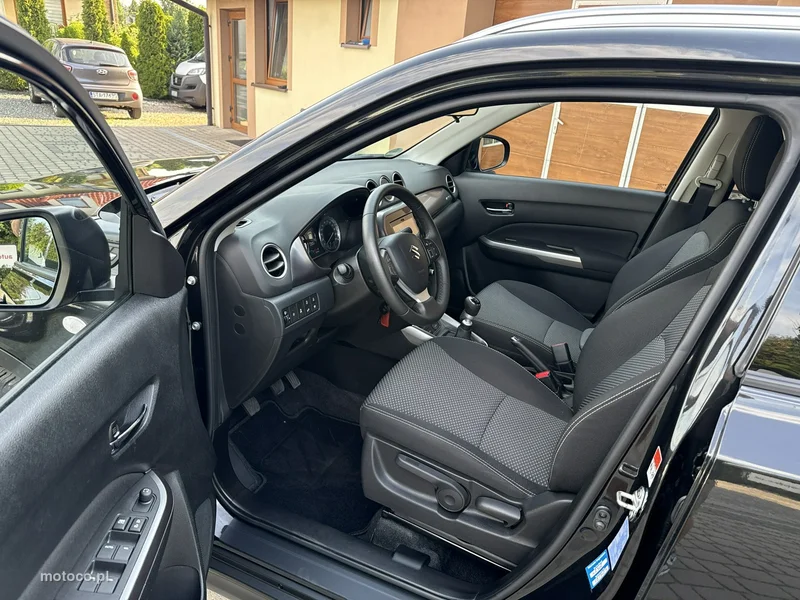 Suzuki Vitara 25