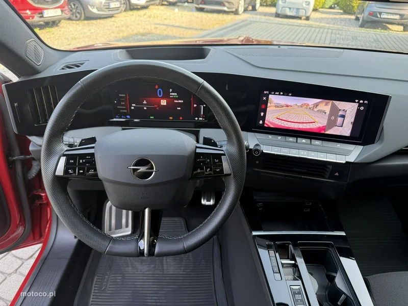 Opel Astra L 17