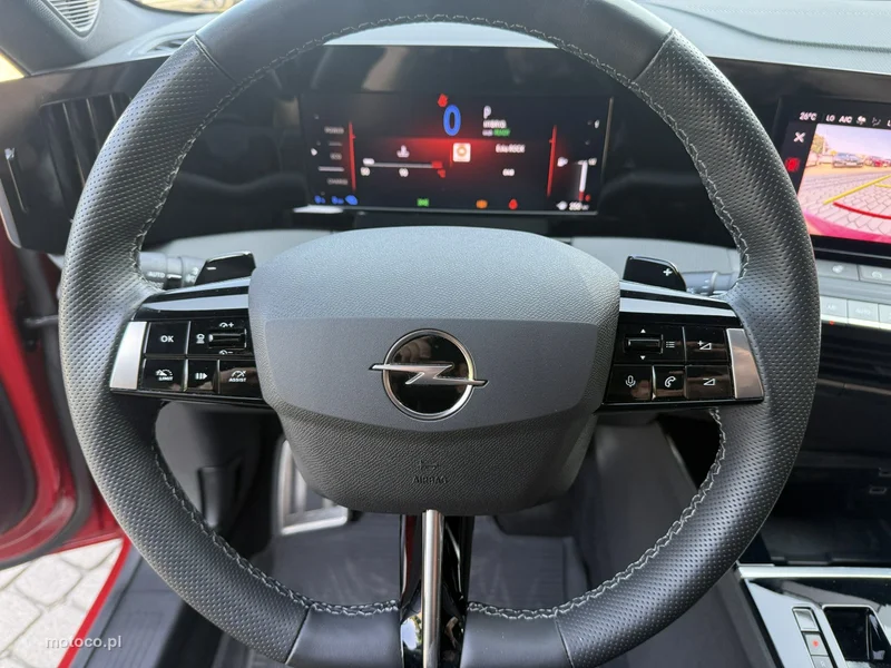 Opel Astra L 18