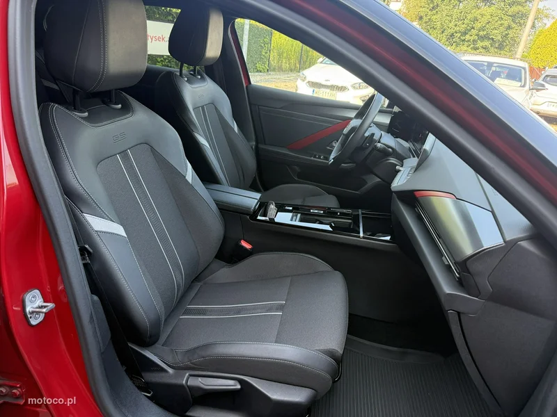 Opel Astra L 26