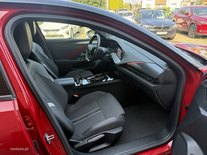 Opel Astra L 27